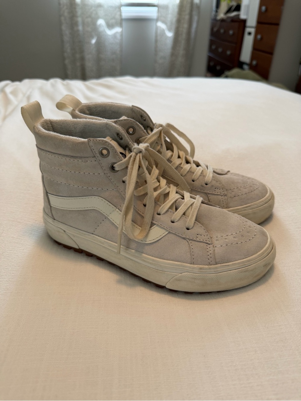 Vans Light Gray Suede Sk8-Hi MTE All-Weather Insulated Sneakers